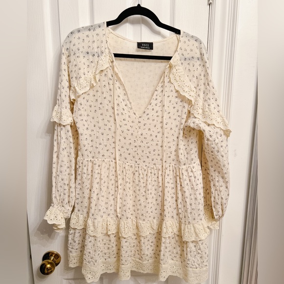 Vici Floral Lace Mini Dress - XS - Picture 2 of 11
